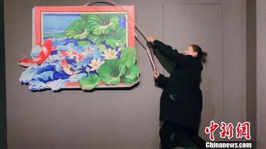 朝鮮主題3D油畫情景式打卡區(qū)，為藝術愛好者提供了參觀、留影的浸入式體驗?！埖さ?攝