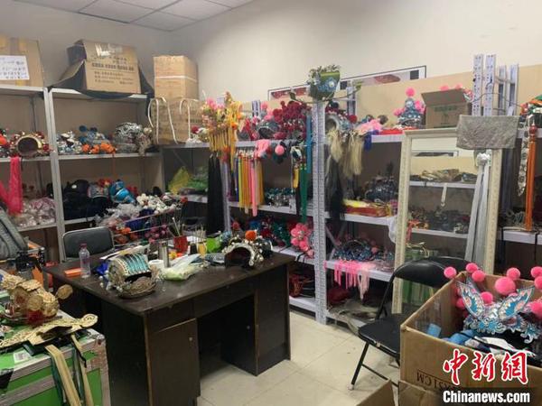 盔帽管理員的工作間?！『武?攝