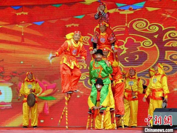 襄陽(yáng)市非遺展演現(xiàn)場(chǎng) 付昌安 攝