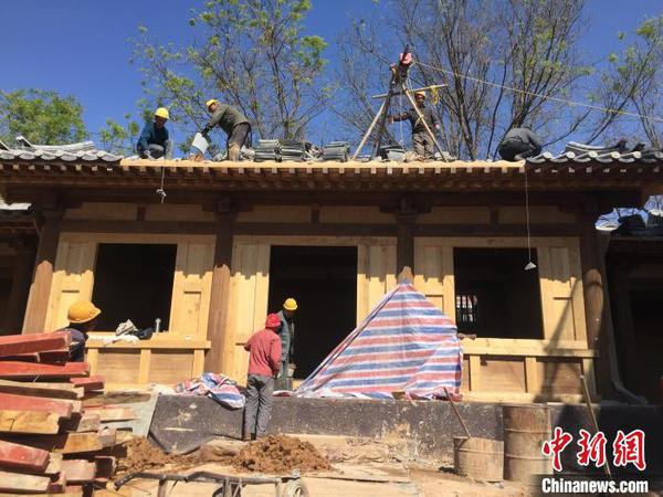 狄仁杰文化公園內(nèi)狄梁公祠、狄公故居兩處建筑群均還原唐朝風(fēng)格?！「呷鸱?攝