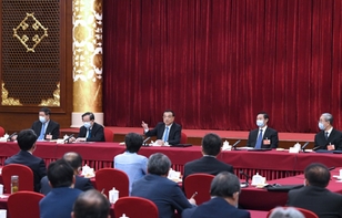 李克強(qiáng)與科協(xié)、科技界別政協(xié)委員共商國(guó)是