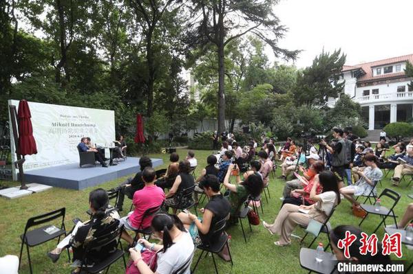 法國駐滬總領(lǐng)事官邸巴賽別墅首次向民眾開放。　張亨偉 攝