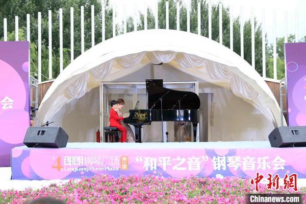 不僅匯聚沈陽本地優(yōu)秀青年鋼琴演奏者，往屆“和平之音”獲獎小朋友也有亮相?！∩虻畛?攝