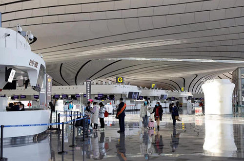 春運(yùn)首日北京大興國(guó)際機(jī)場(chǎng)。北京大興國(guó)際機(jī)場(chǎng)供圖