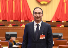 王俊