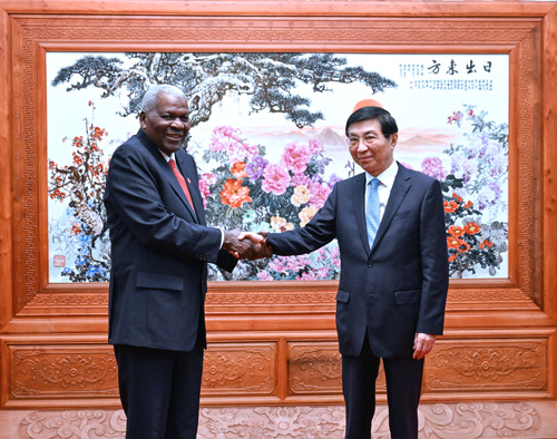 王滬寧會見古巴全國人民政權(quán)代表大會主席拉(5660588)-20241107224612