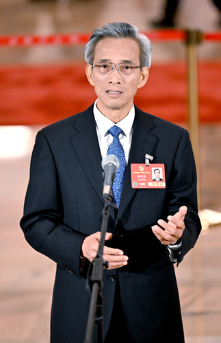 全國政協(xié)委員林松添接受媒體采訪。(6558844)-20250305083840