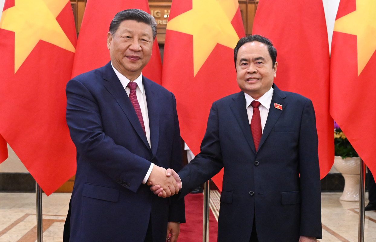 習(xí)近平會(huì)見越南國(guó)會(huì)主席陳青敏