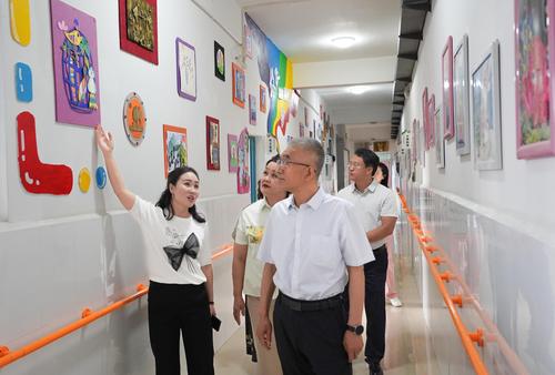 2024年8月8日，盟政協(xié)黨組書記、主席盧利明調(diào)研特殊教育工作情況