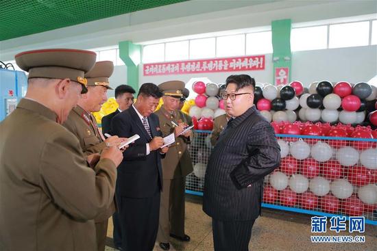 金正恩視察新建的朝鮮人民軍綜合漁具廠(chǎng)